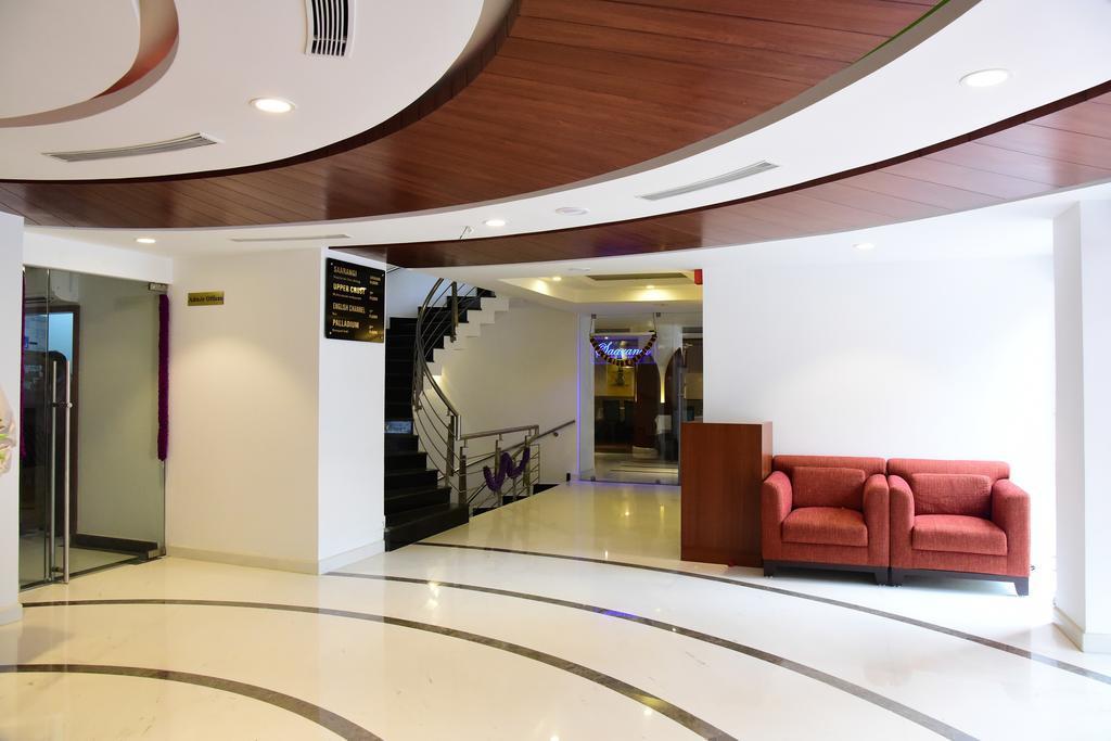 The Royal Comfort Bangalore Exterior foto