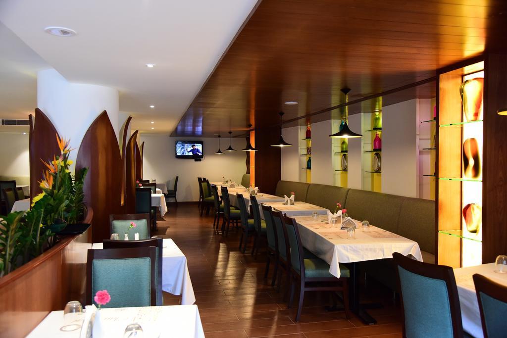 The Royal Comfort Bangalore Exterior foto