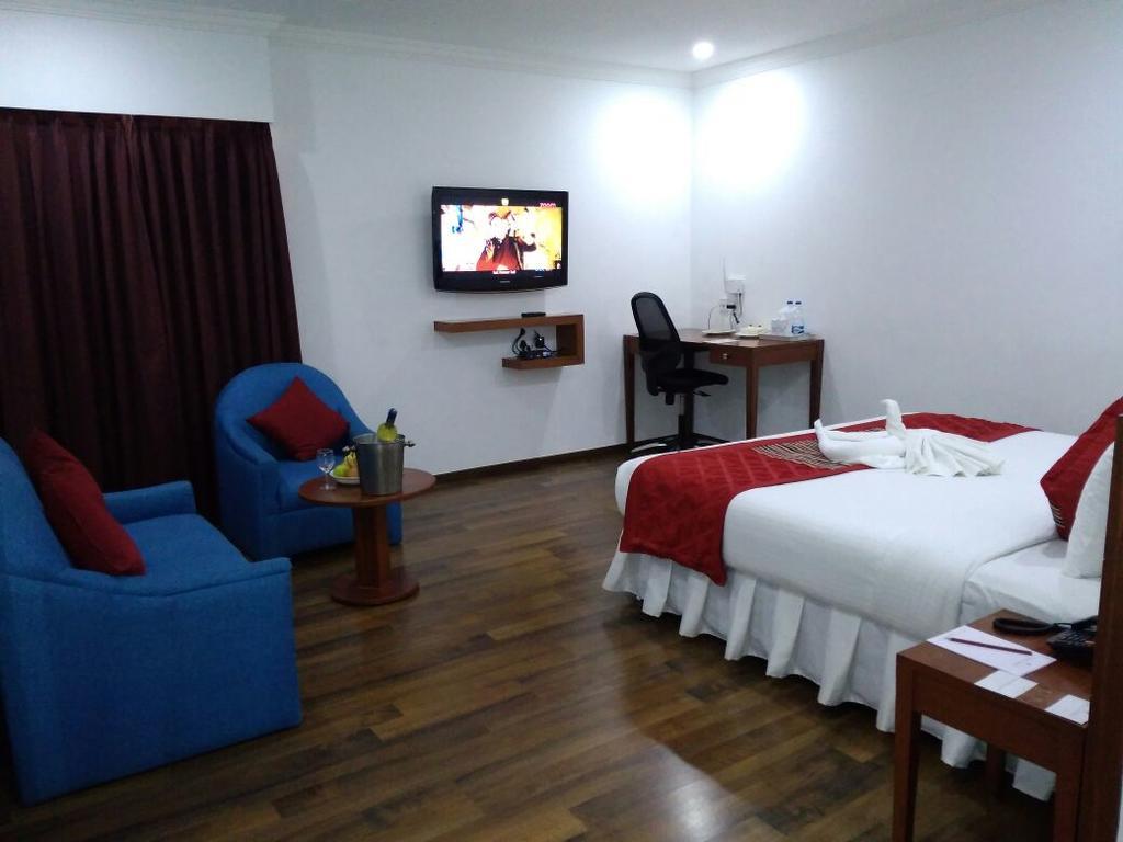 The Royal Comfort Bangalore Exterior foto